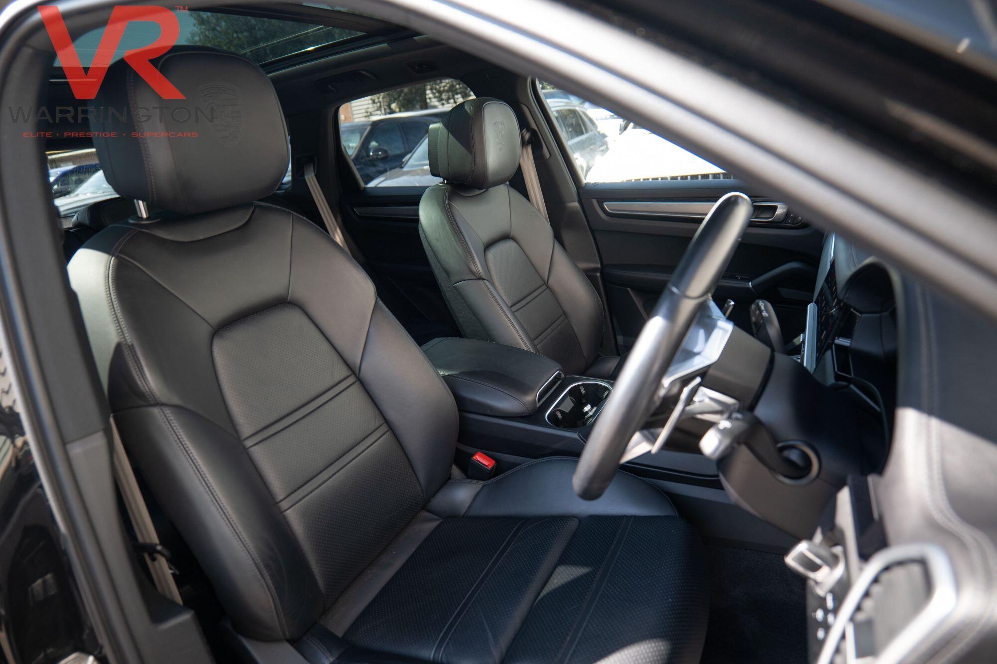 Porsche Cayenne view 23