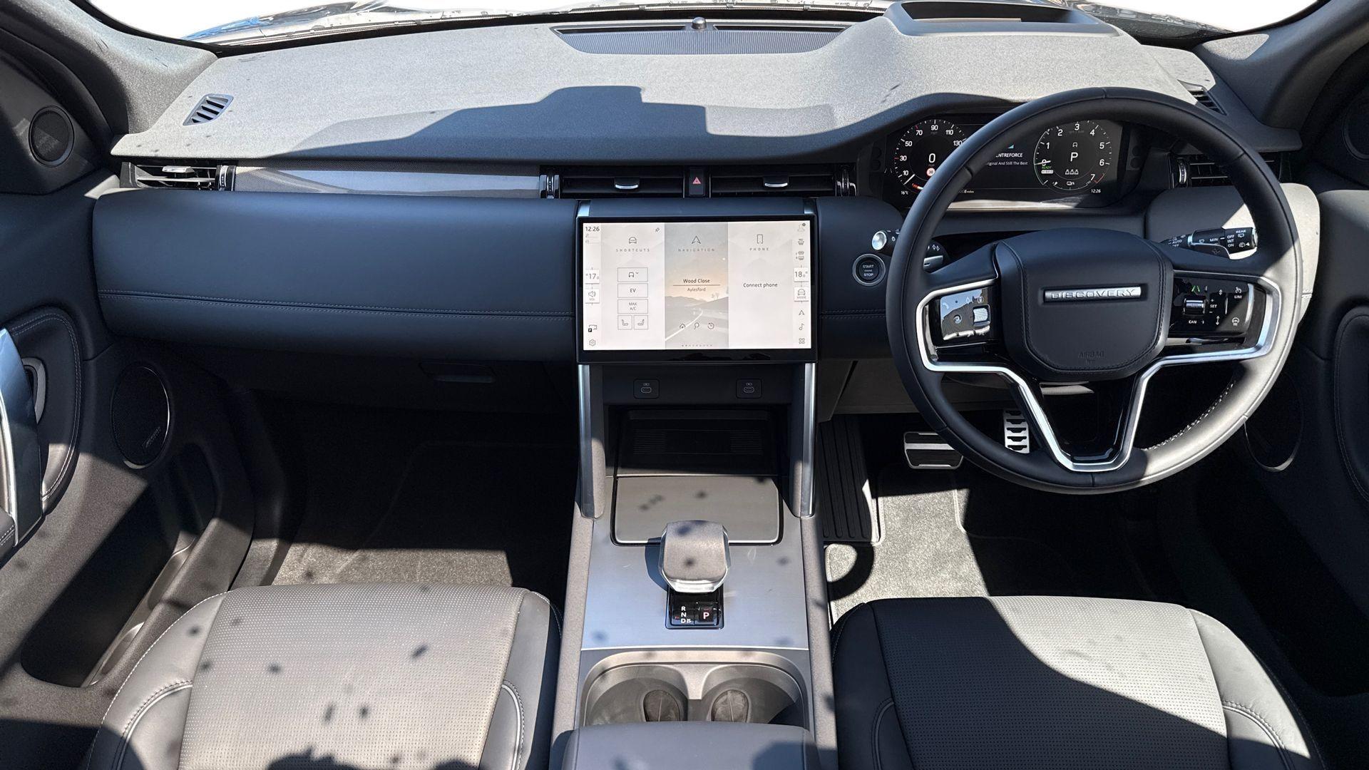 Land Rover Discovery Sport view 10