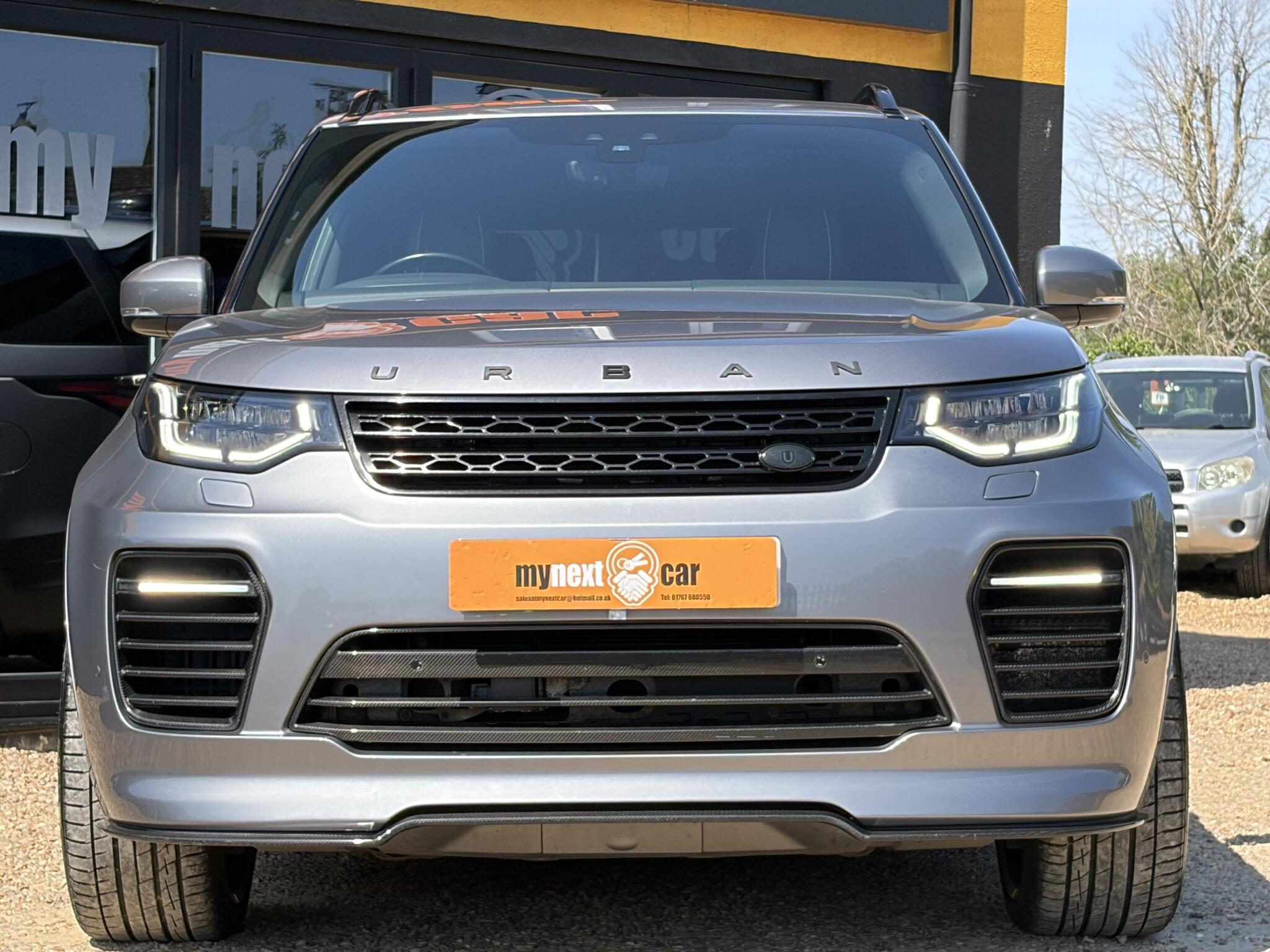 Land Rover Discovery 3 view 3