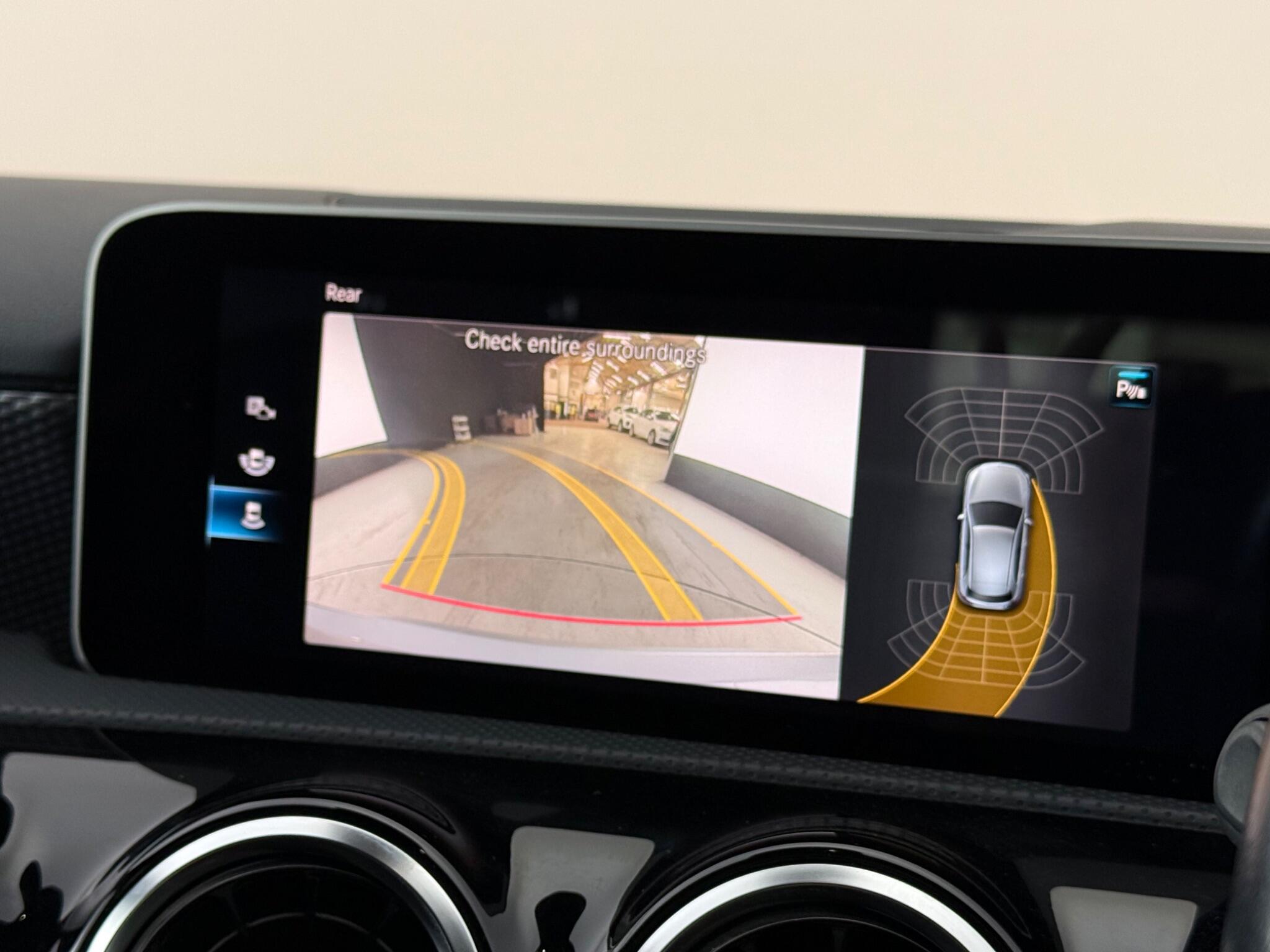 Mercedes-Benz A-Class view 26