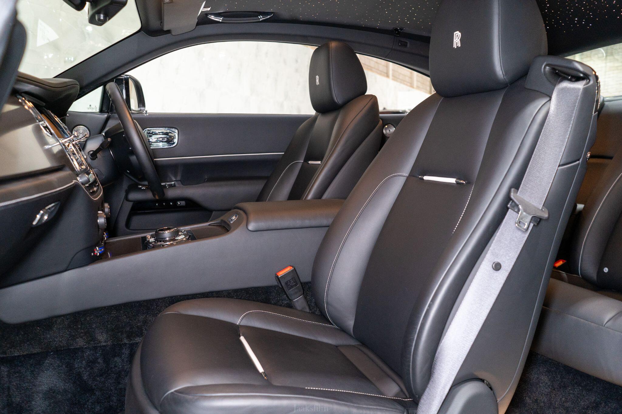 Rolls-Royce Wraith view 15