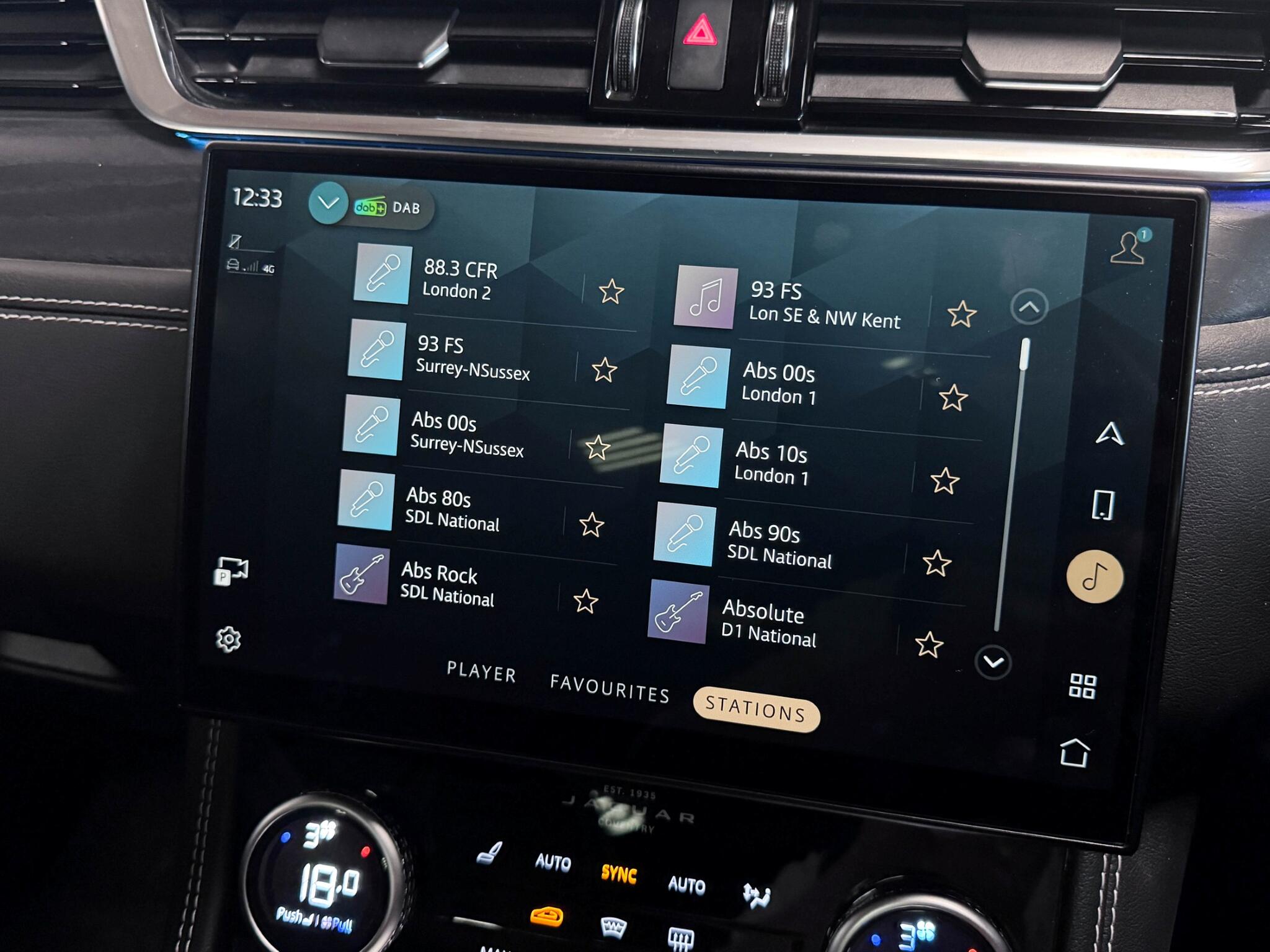 Jaguar F-Pace view 40