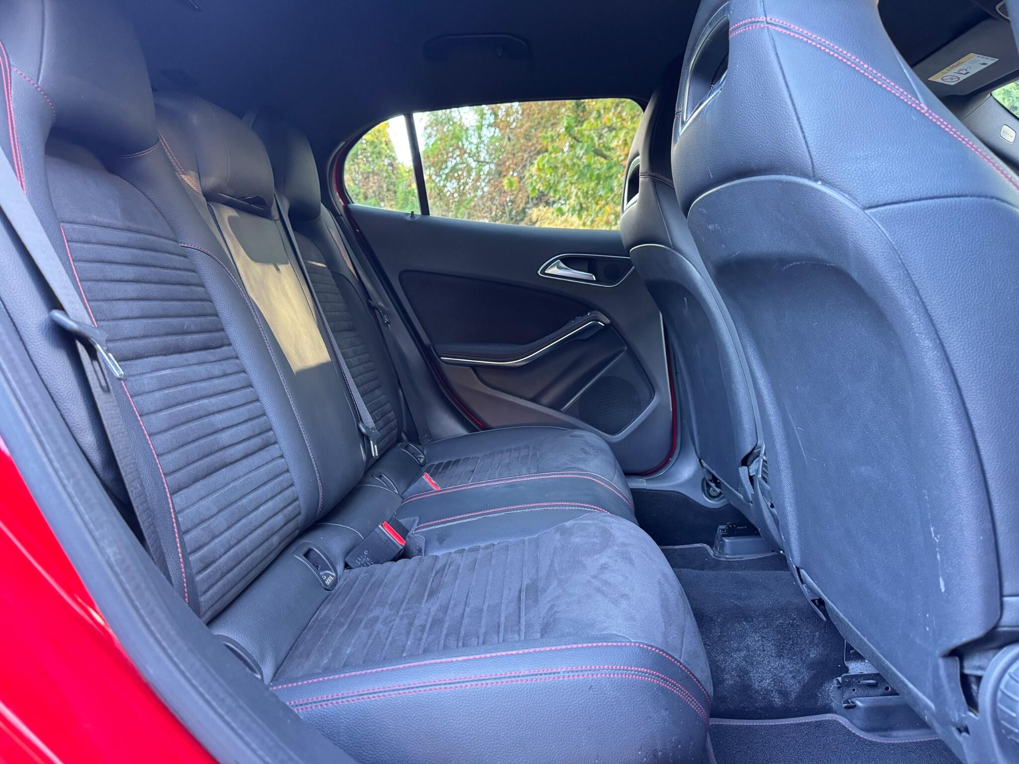 Mercedes-Benz Gla view 21