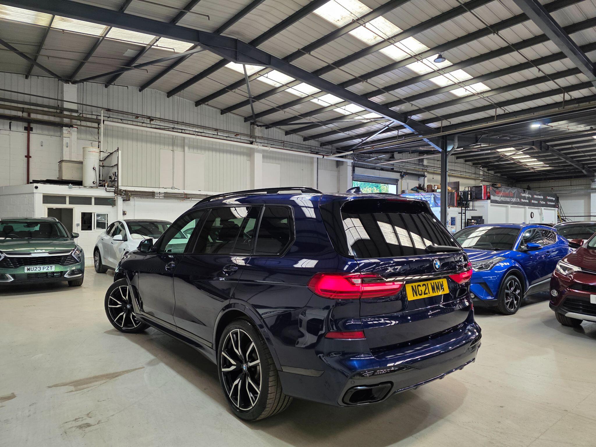 BMW X7 view 82