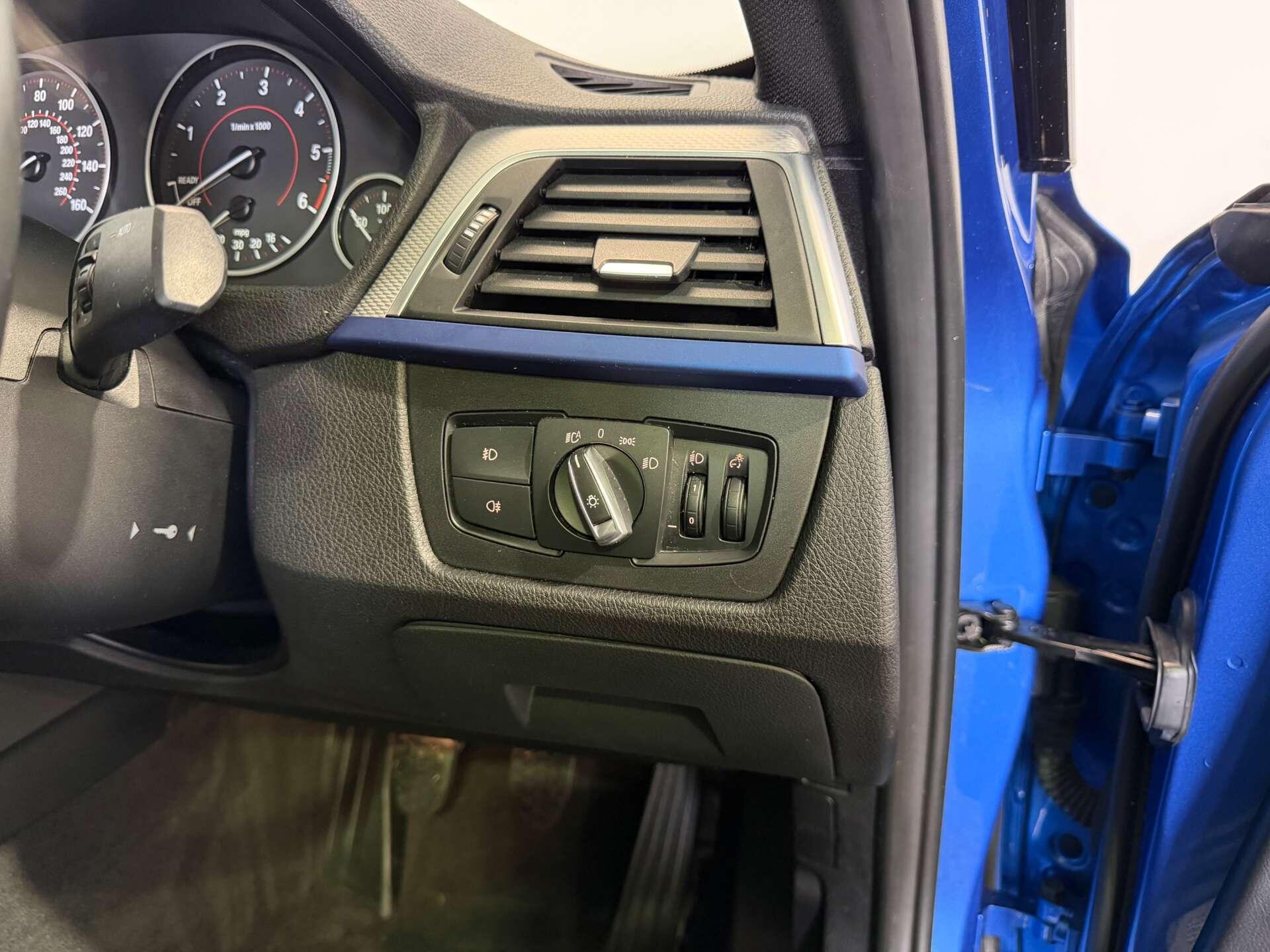 BMW 3 Series view 22