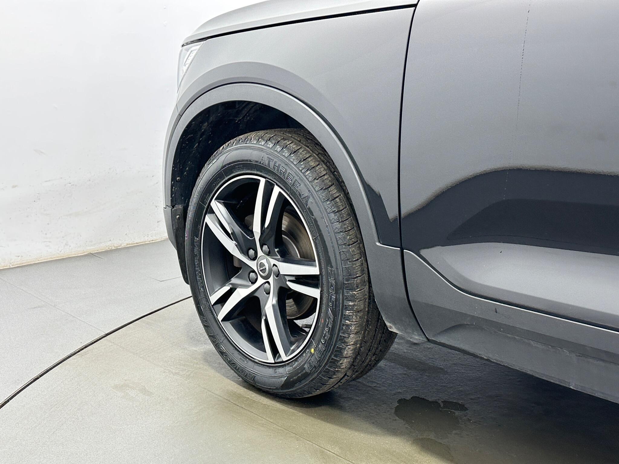 Volvo XC40 view 48