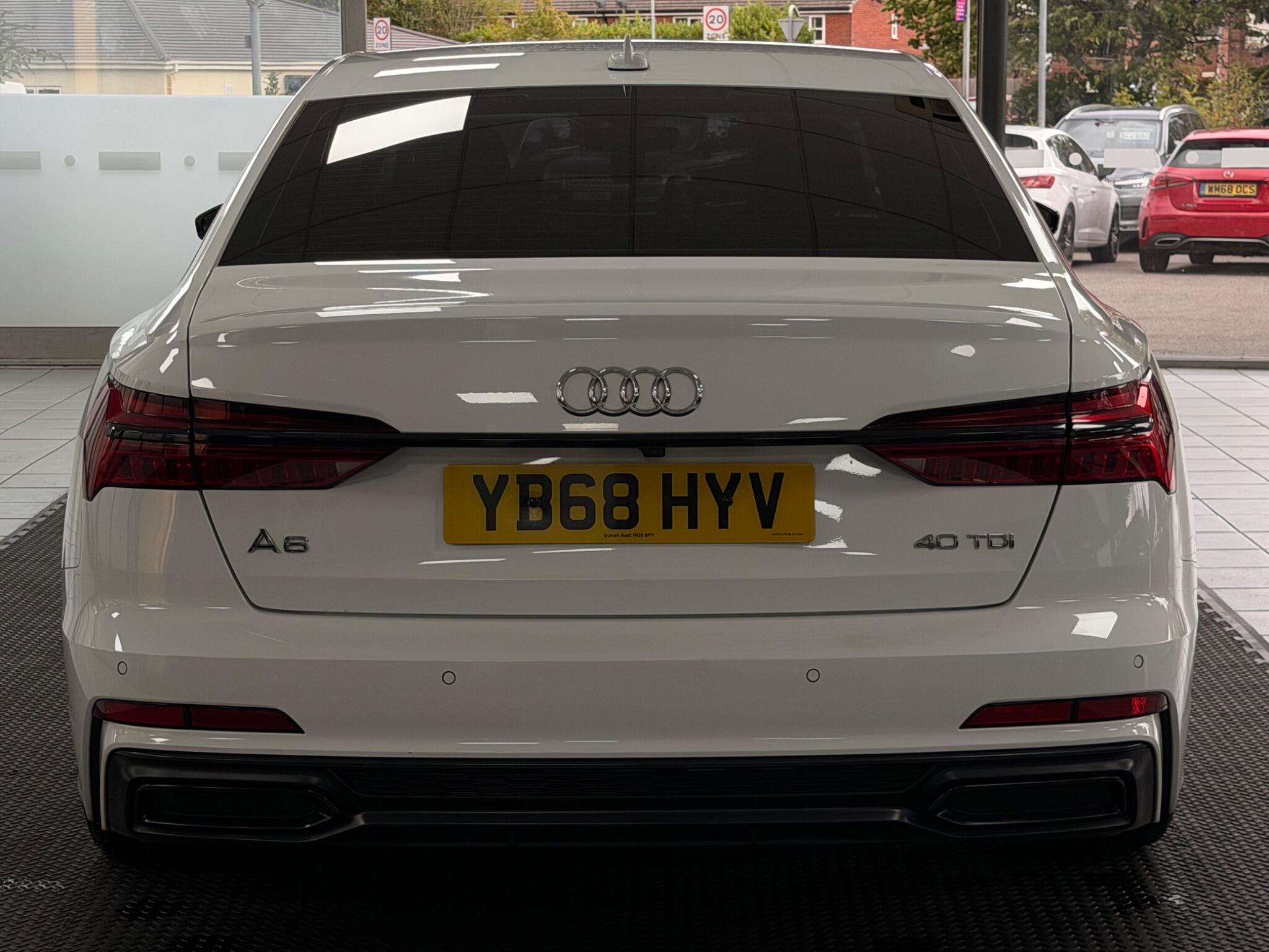 Audi A6 view 10