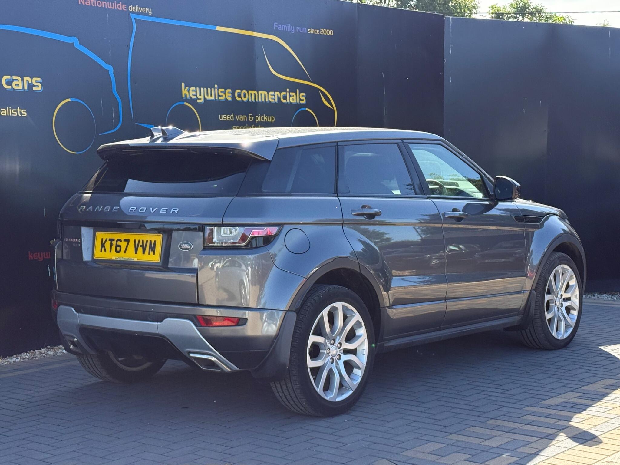 Land Rover Range Rover Evoque view 5