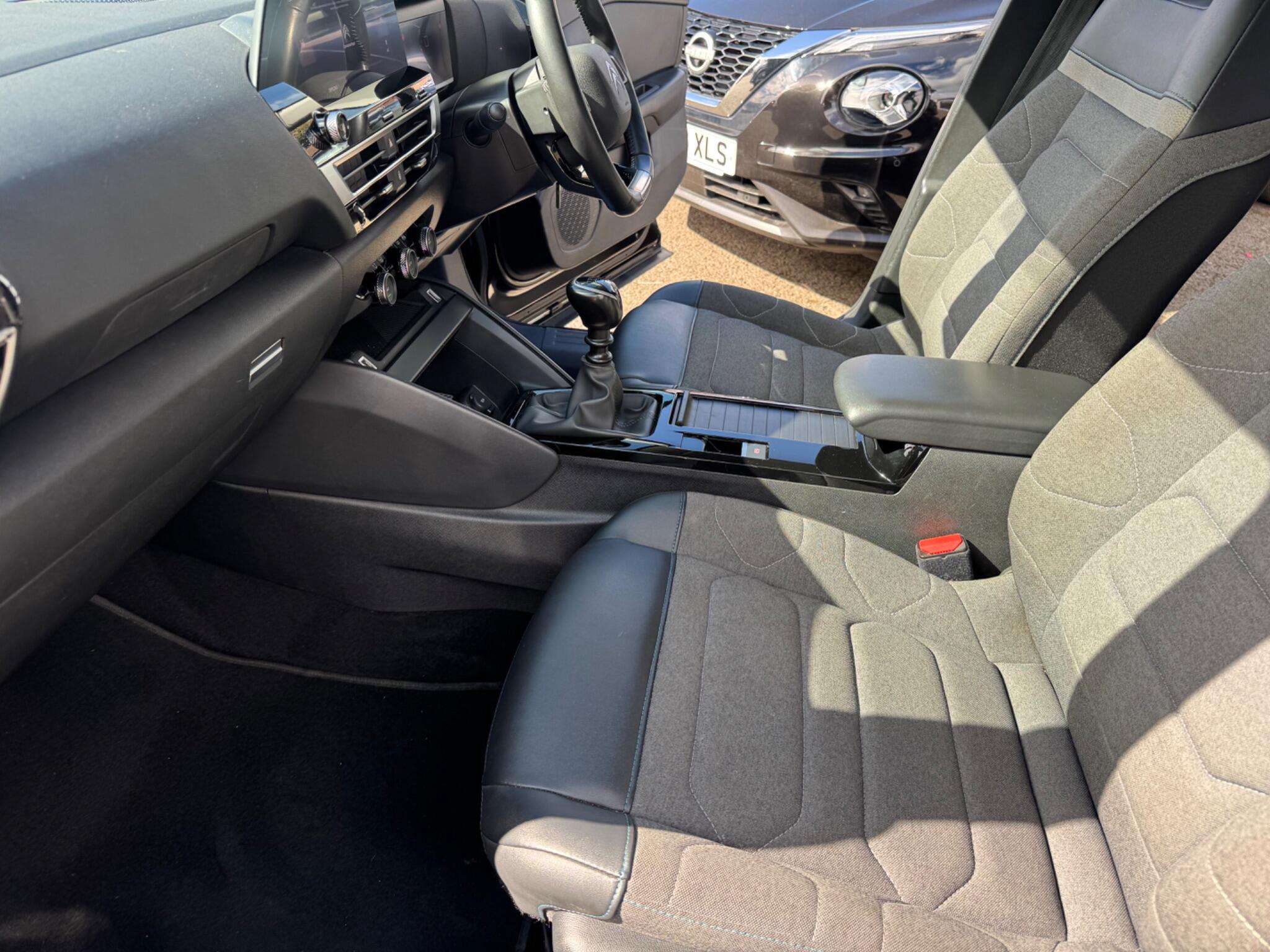 Citroen C4 view 42