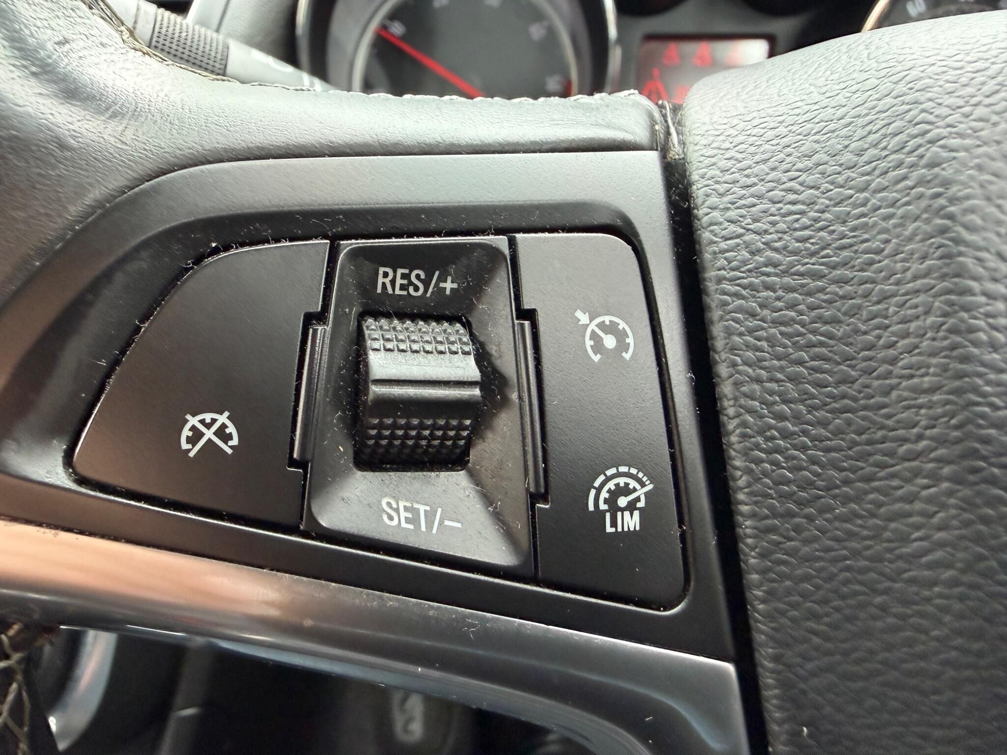 Vauxhall Mokka view 64