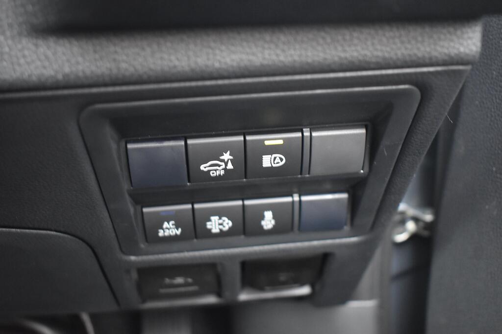Toyota Hilux view 44