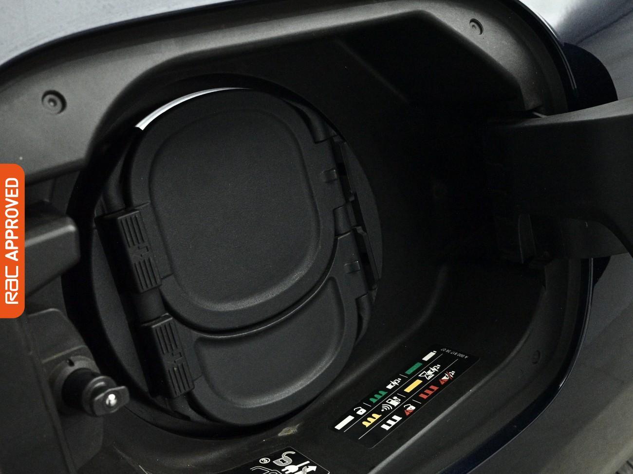 Mercedes-Benz Eqc view 16