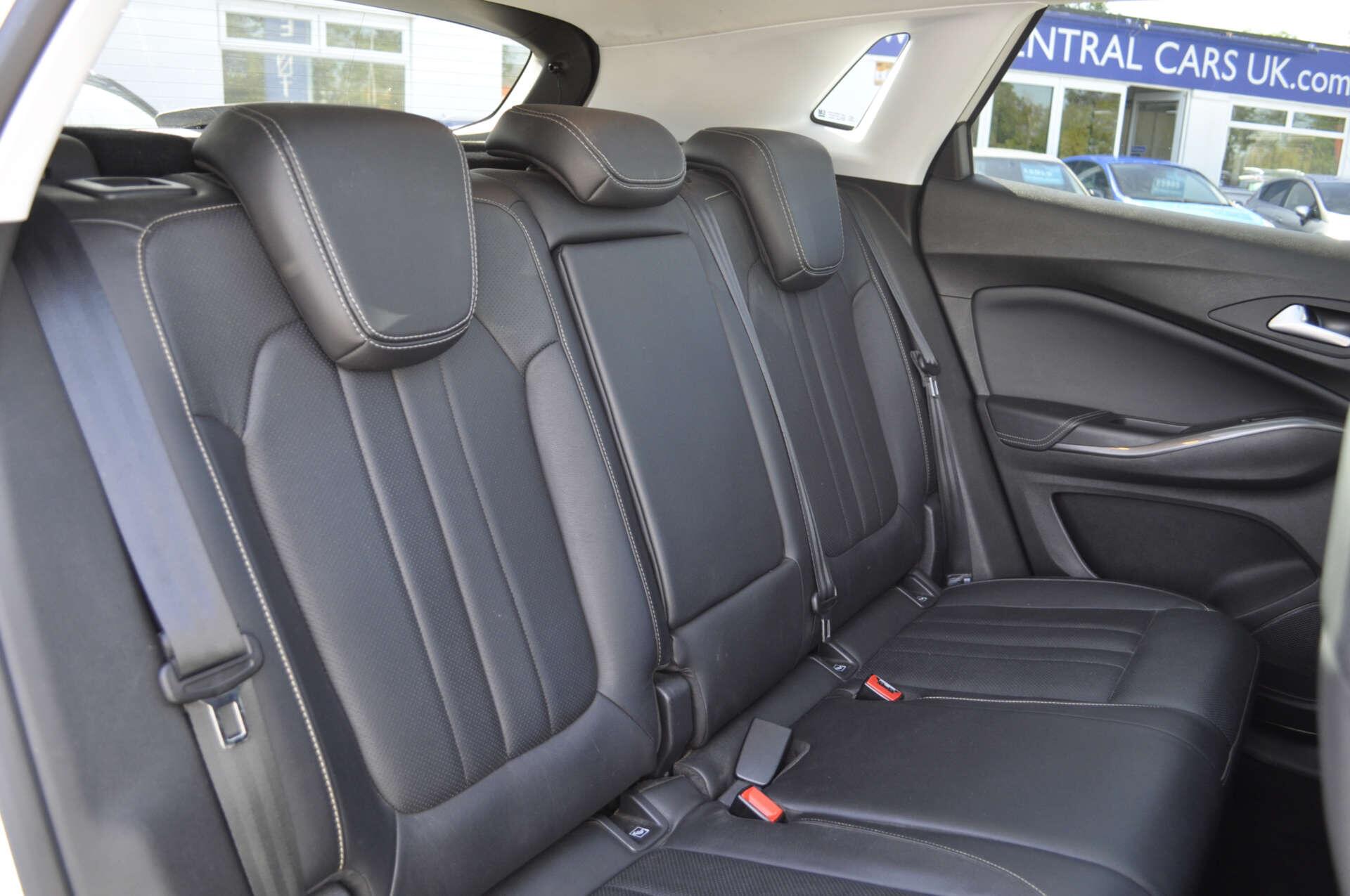 Vauxhall Grandland X view 11