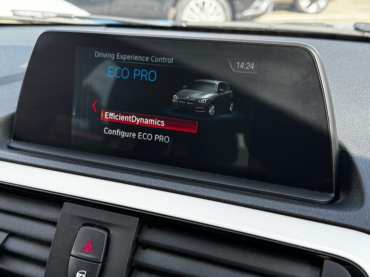 BMW 1 Series view 27