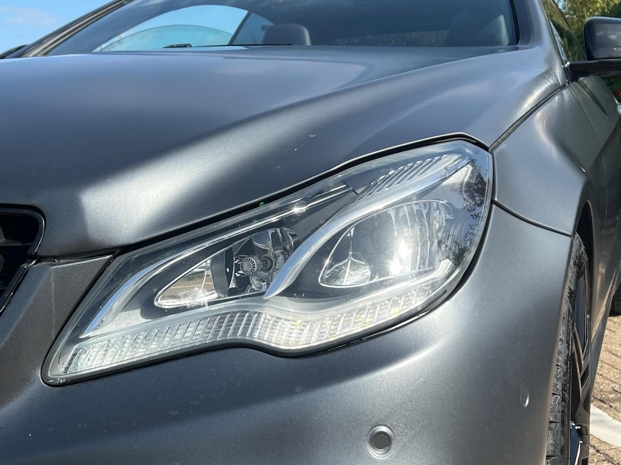 Mercedes-Benz E-Class view 12