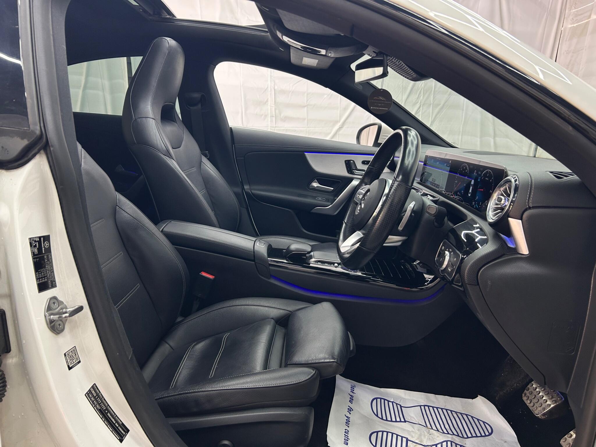 Mercedes-Benz Cla view 24