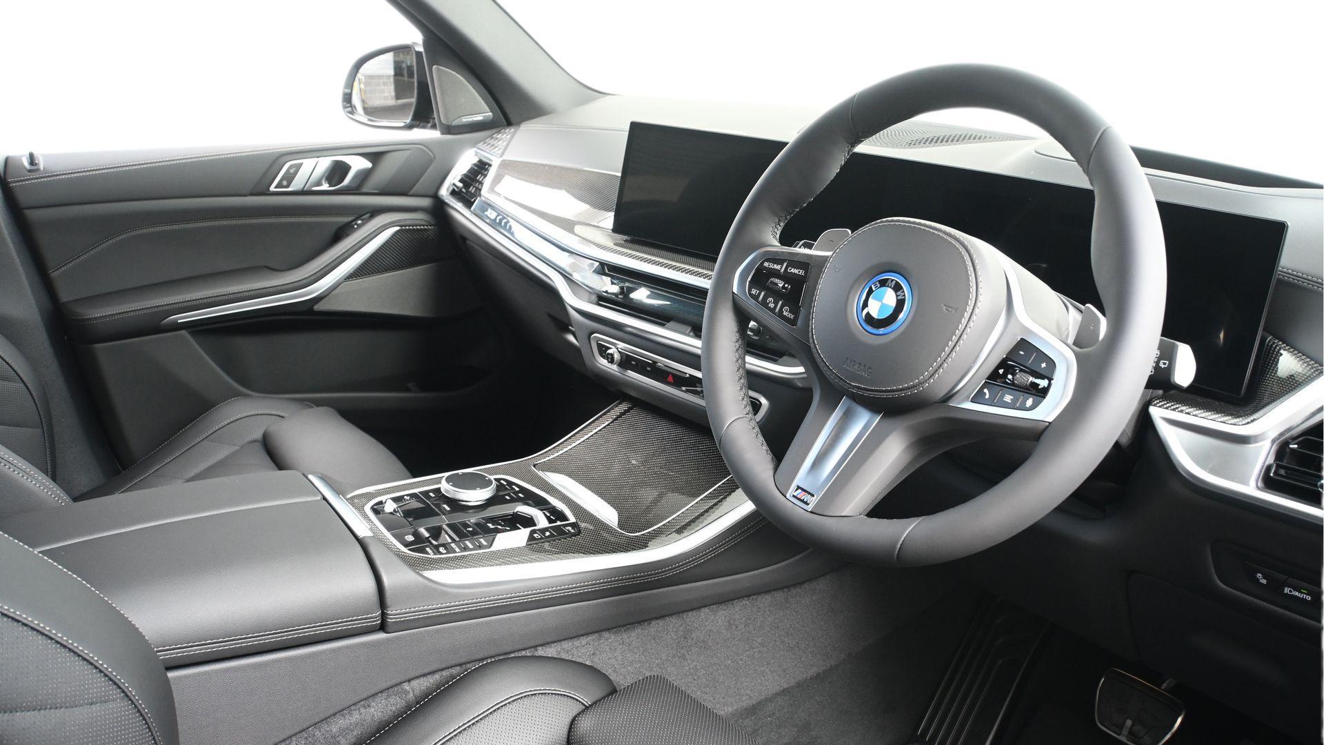 BMW X5 view 6