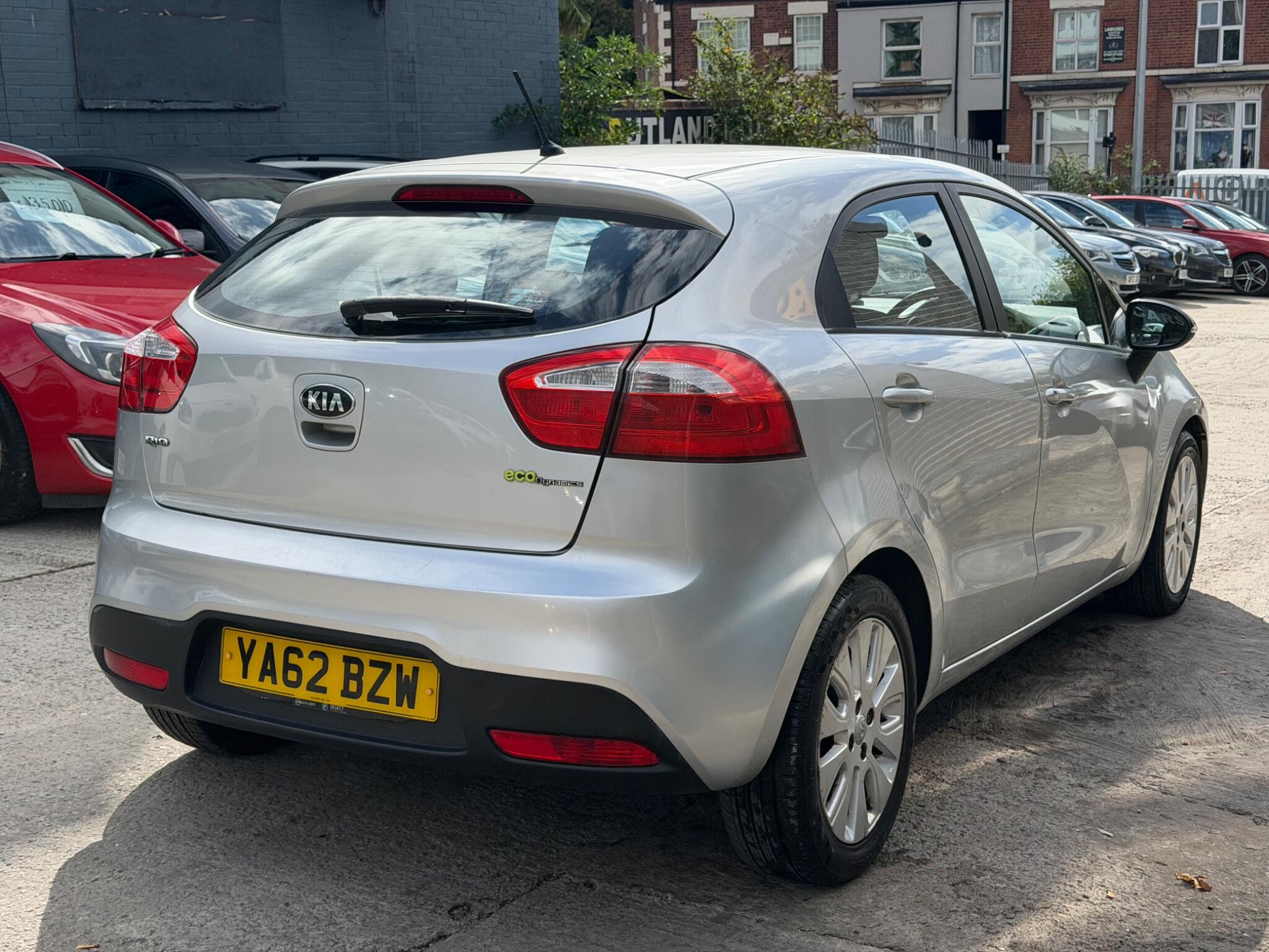Kia Rio view 4