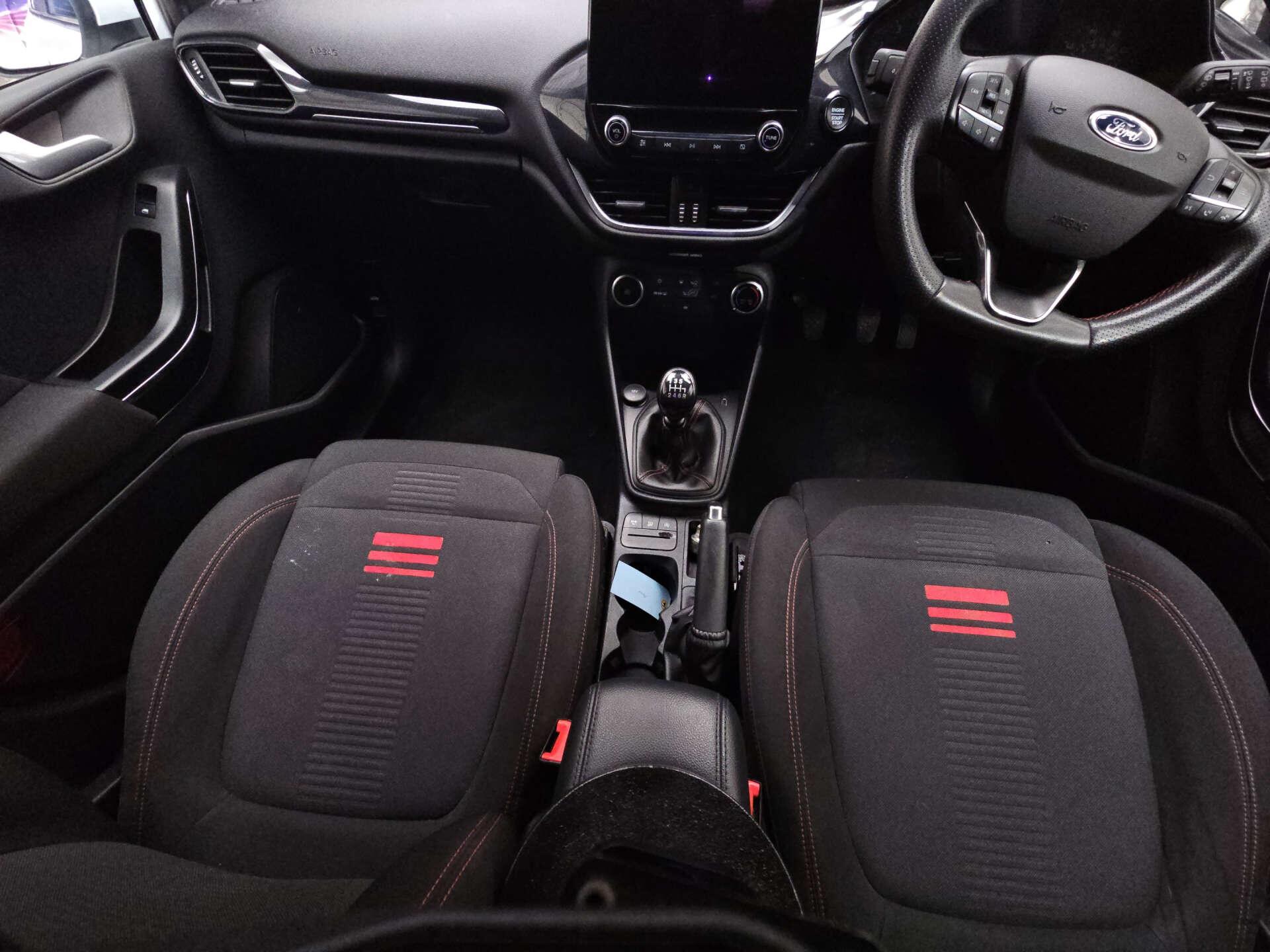 Ford Fiesta view 9