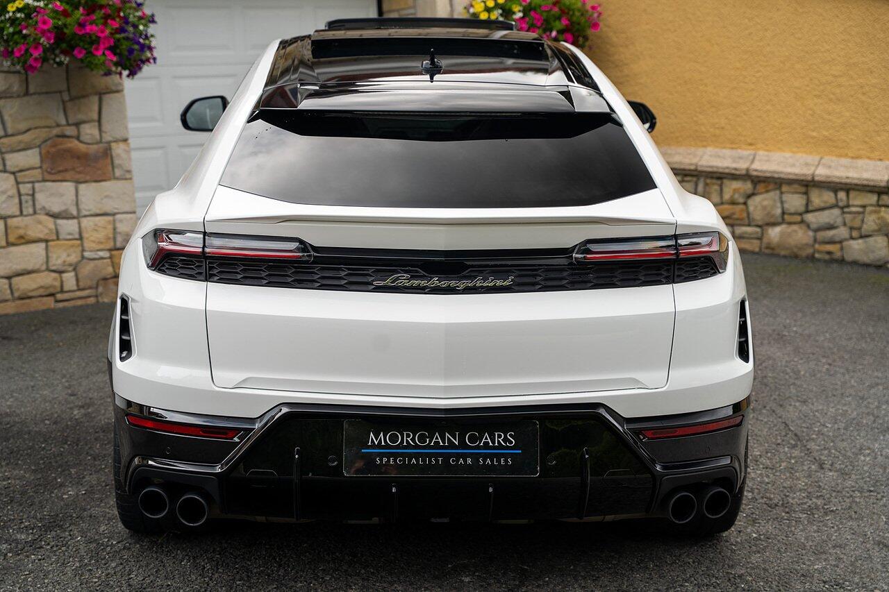 Lamborghini Urus view 16