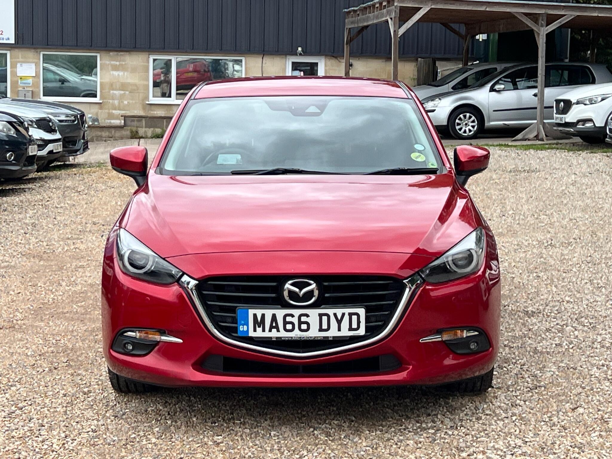 Mazda Mazda3 view 5