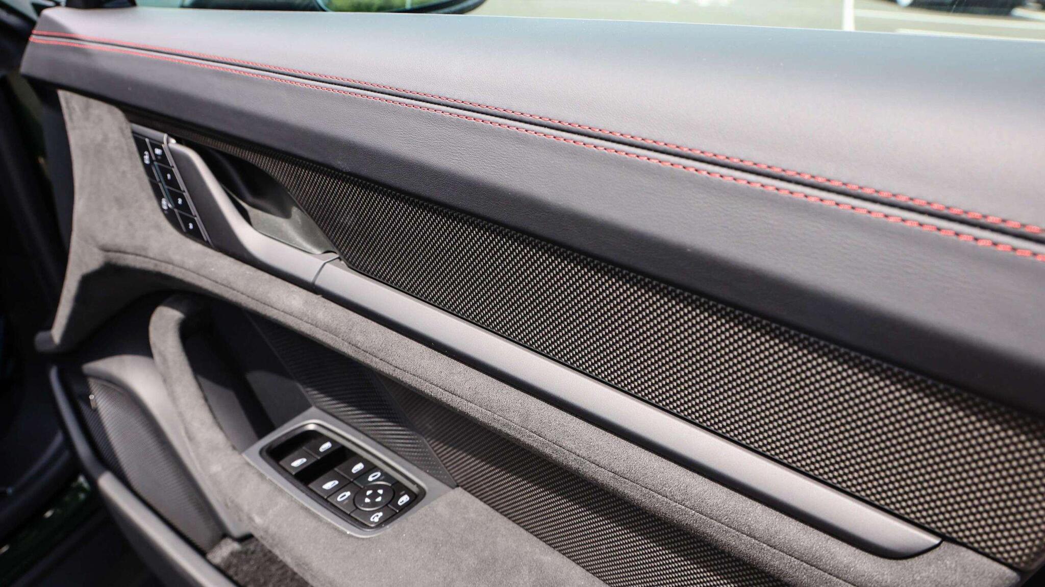 Porsche Taycan view 22