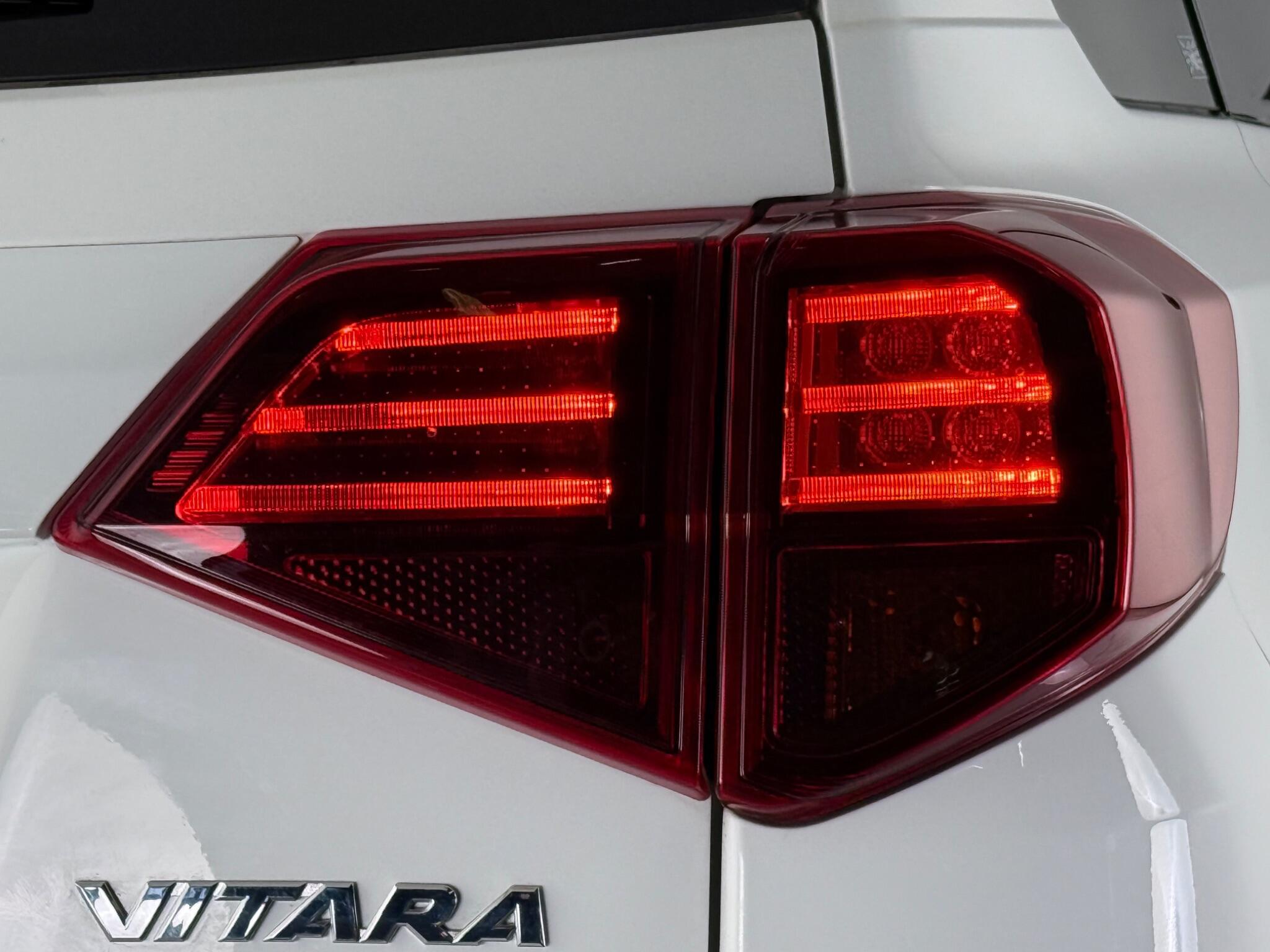Suzuki Vitara view 10