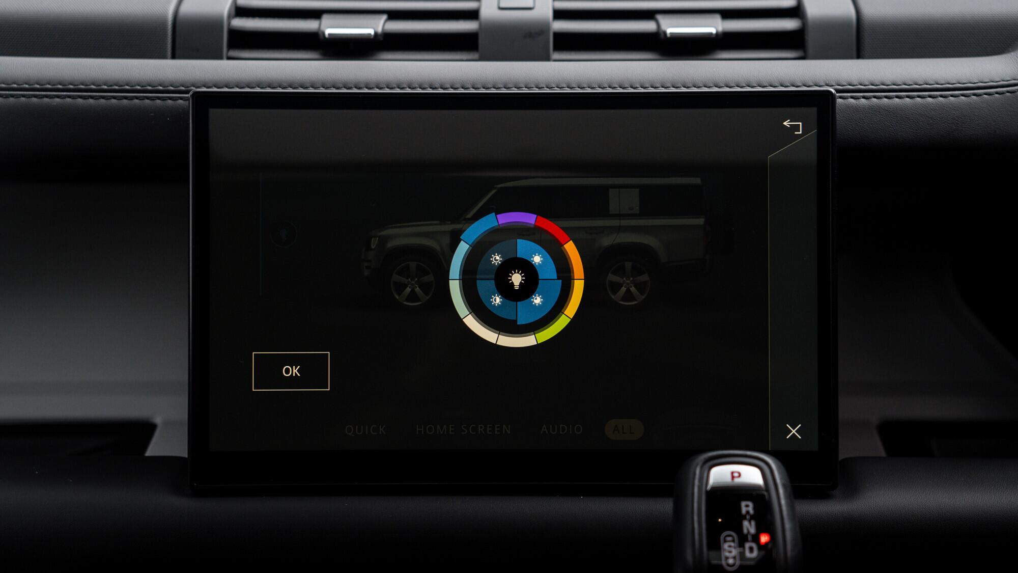 Land Rover Defender view 35