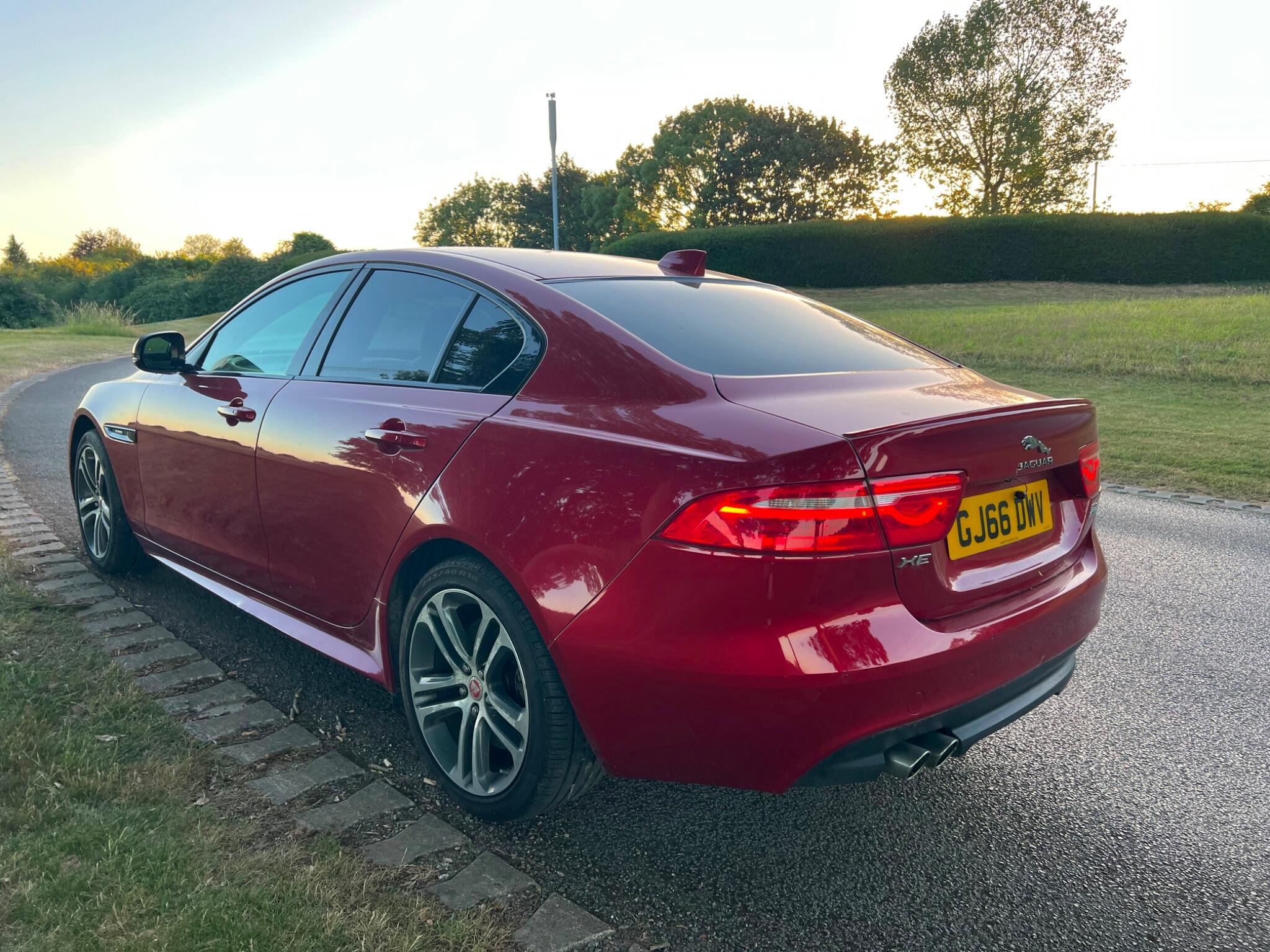 Jaguar Xe view 5