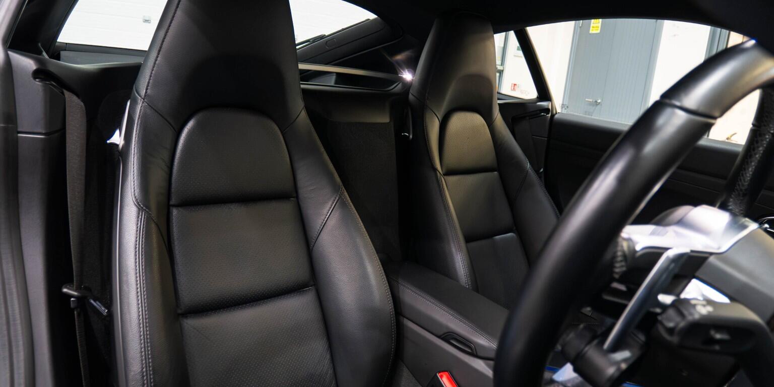 Porsche Cayman view 15