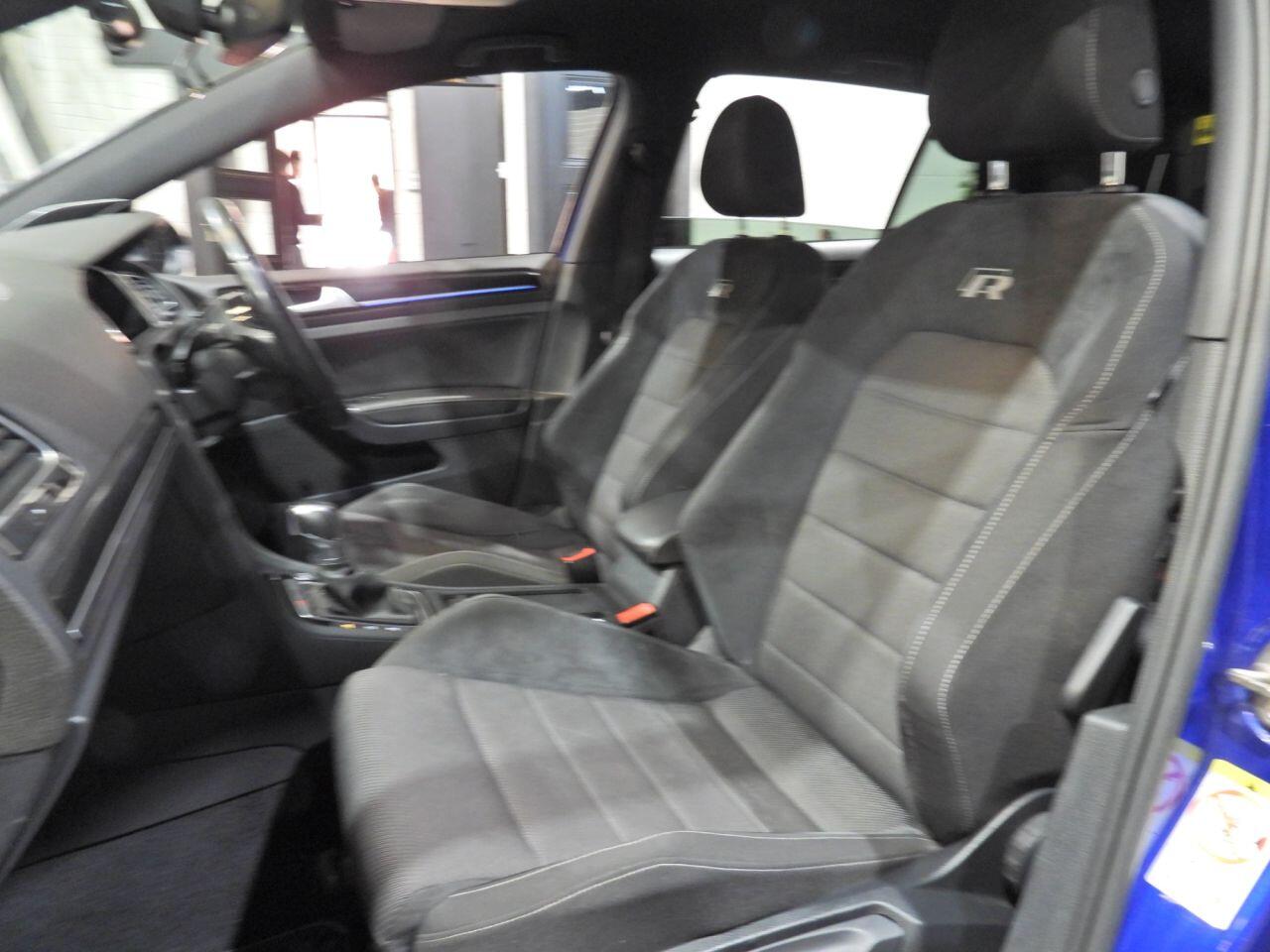Volkswagen Golf view 10