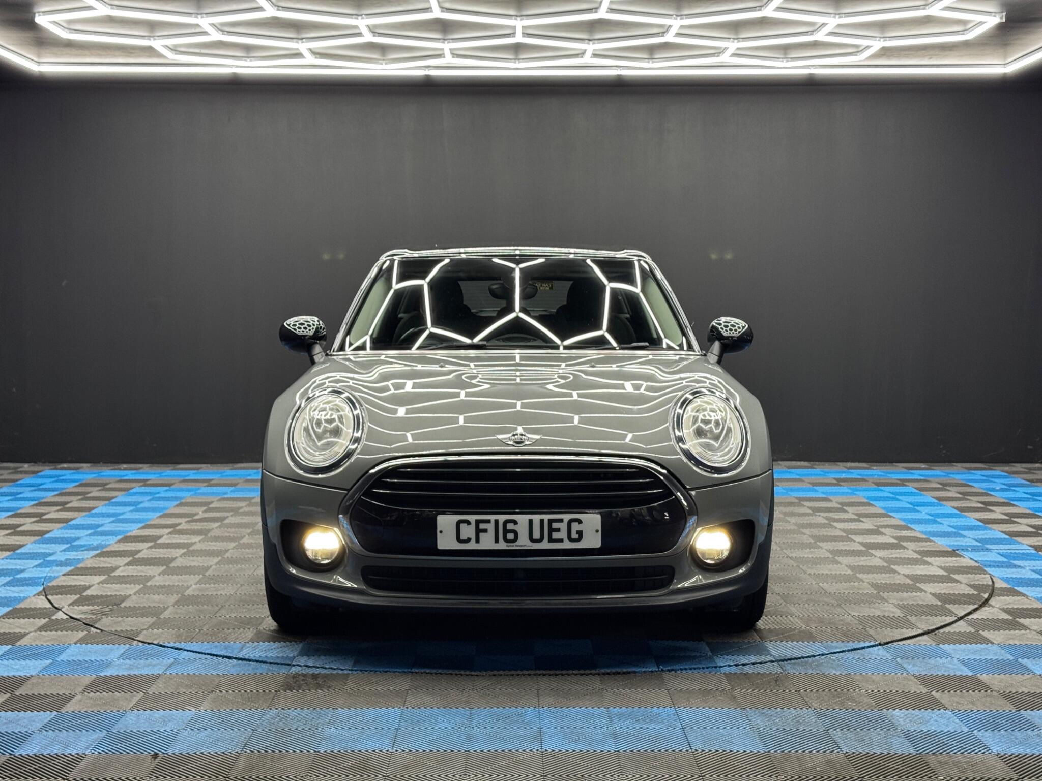 Mini Clubman view 2