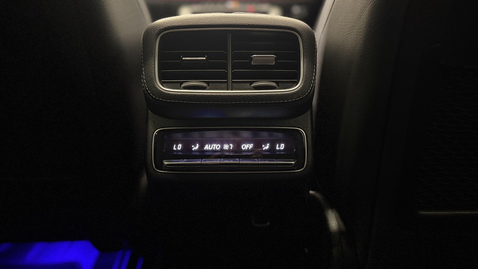 Mercedes-Benz Gle view 30