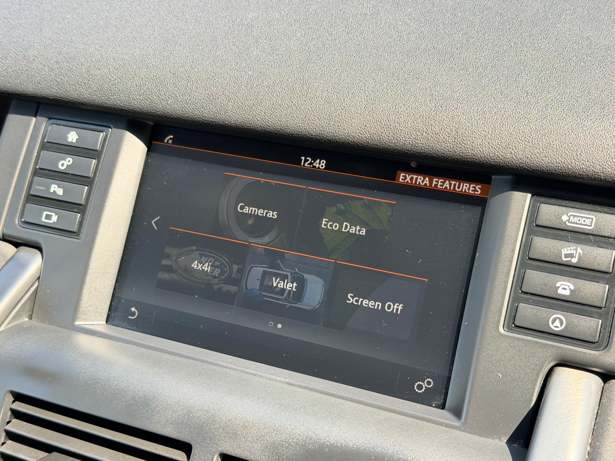 Land Rover Discovery Sport view 28