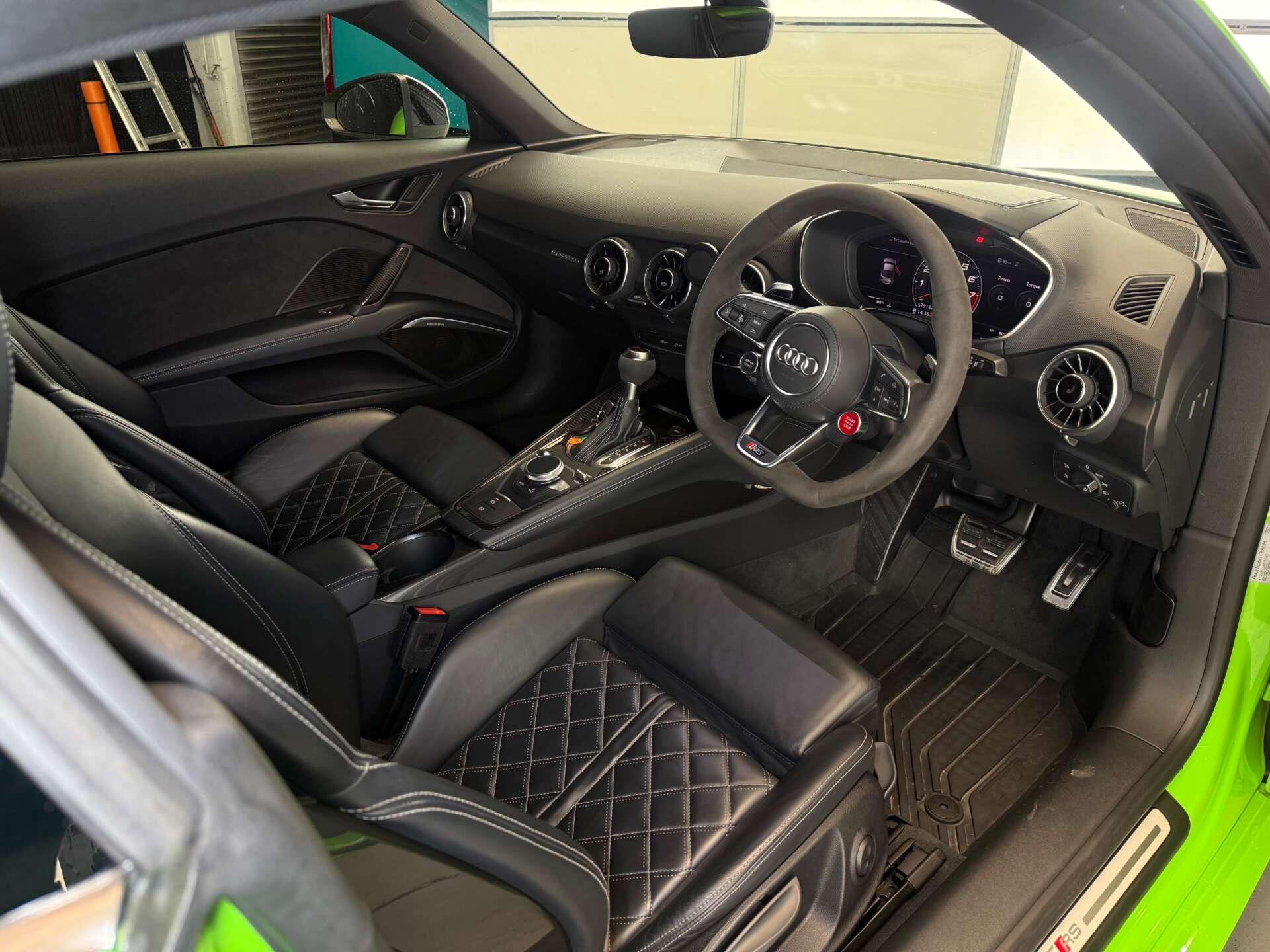 Audi TT RS view 16