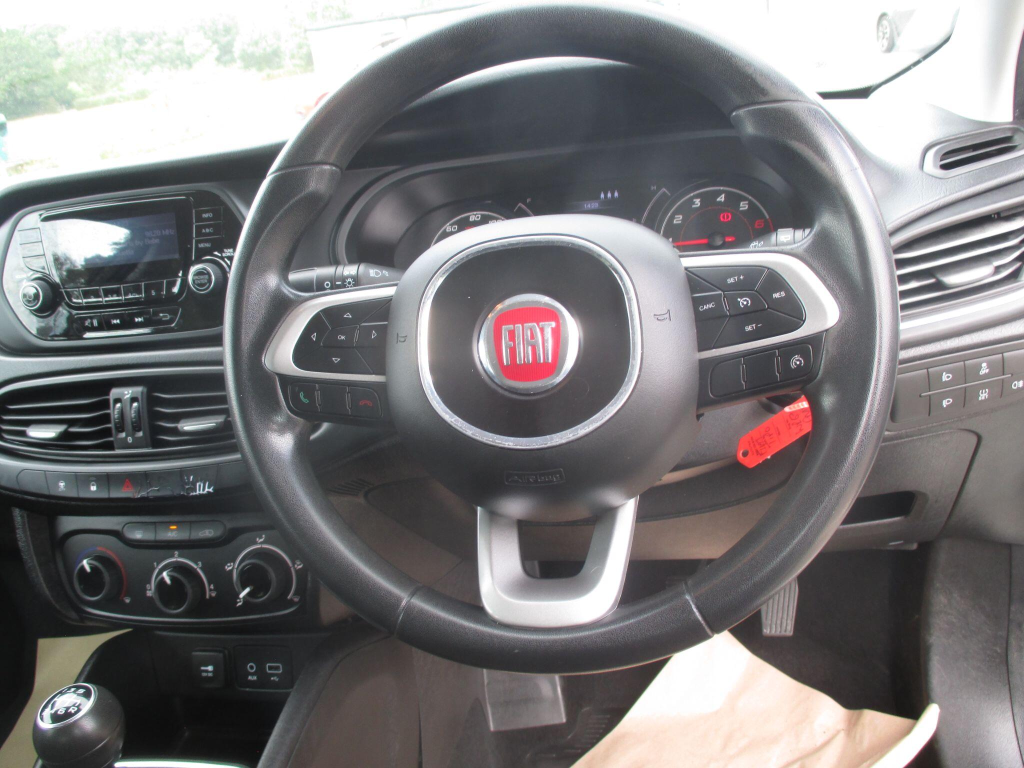 Fiat Tipo view 36