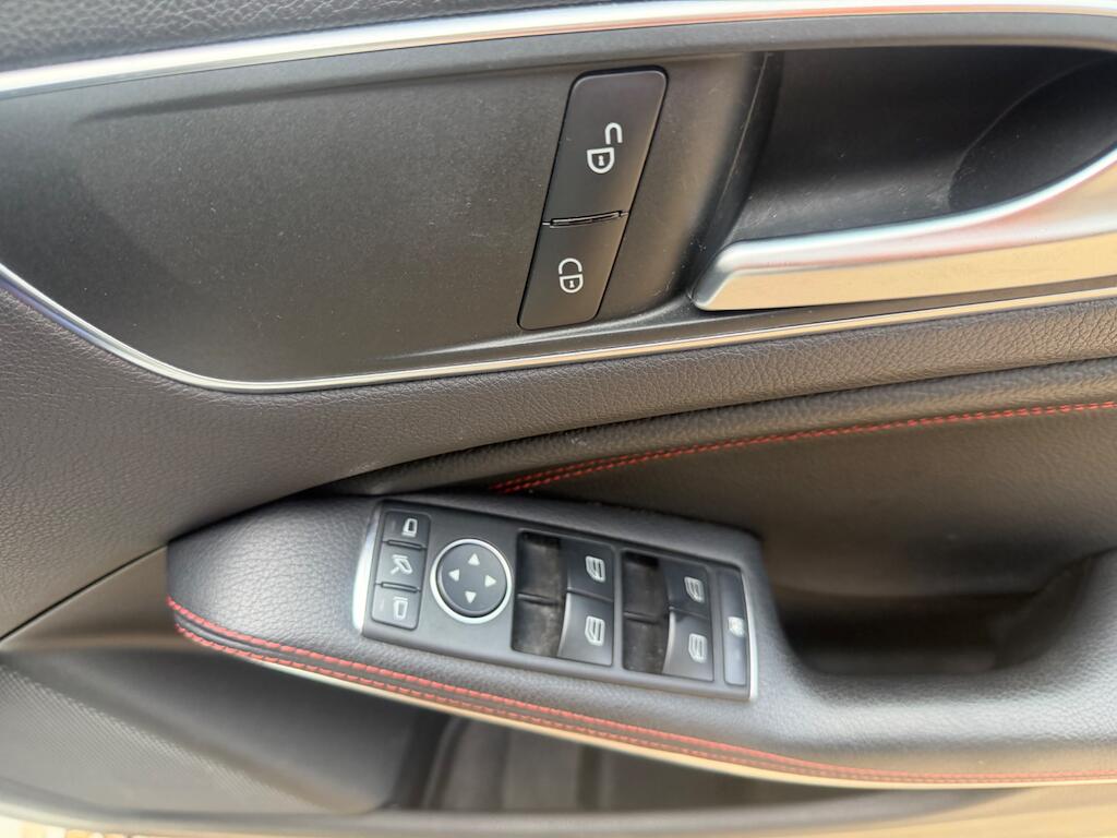 Mercedes-Benz A Class view 16