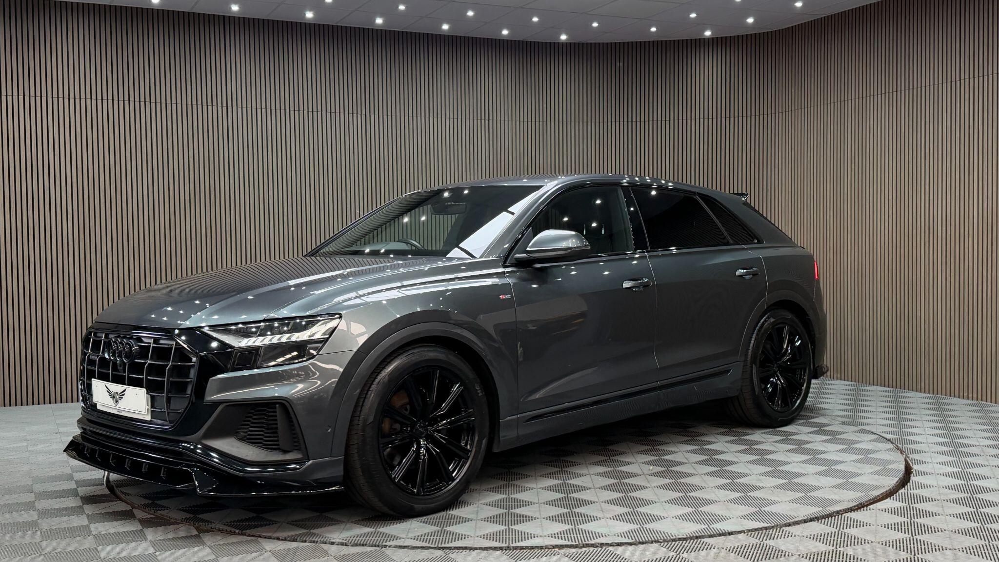 Audi Q8 view 52