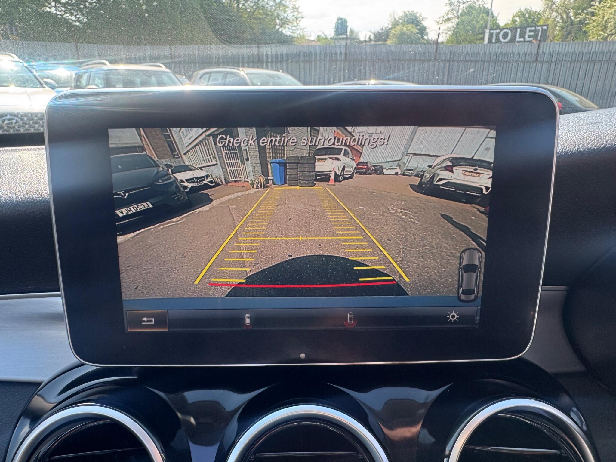 Mercedes-Benz C Class view 13