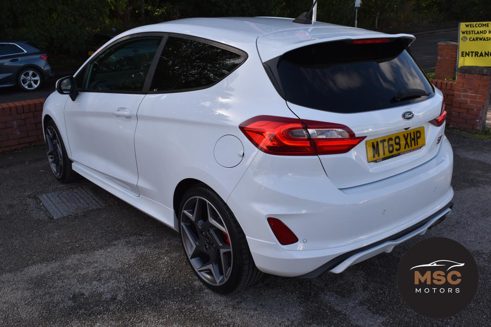 Ford Fiesta view 13