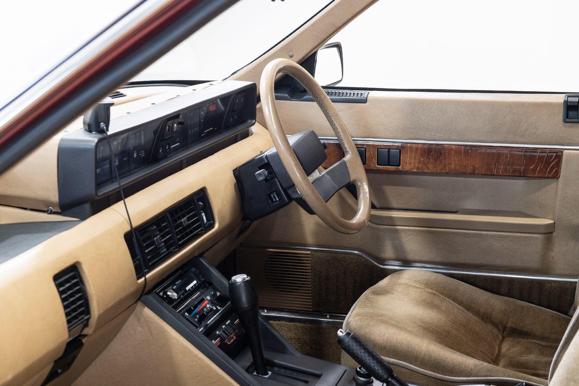 Rover 1982 Rover view 26