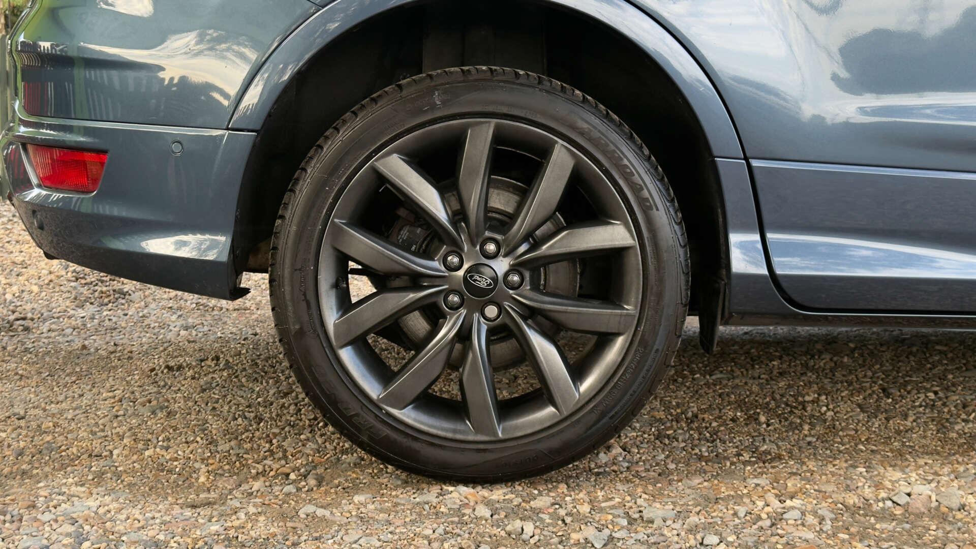 Ford Kuga view 41