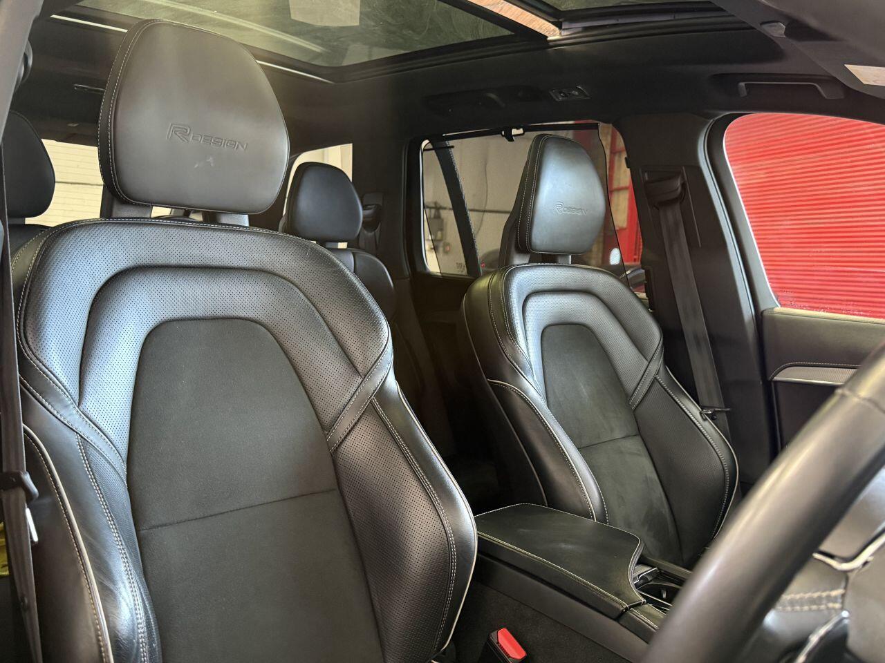 Volvo XC90 view 32