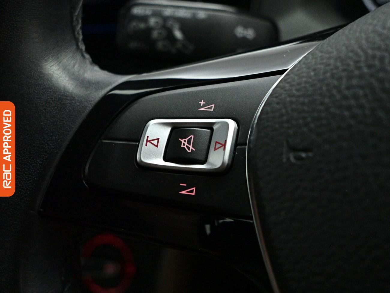 Volkswagen Polo view 19