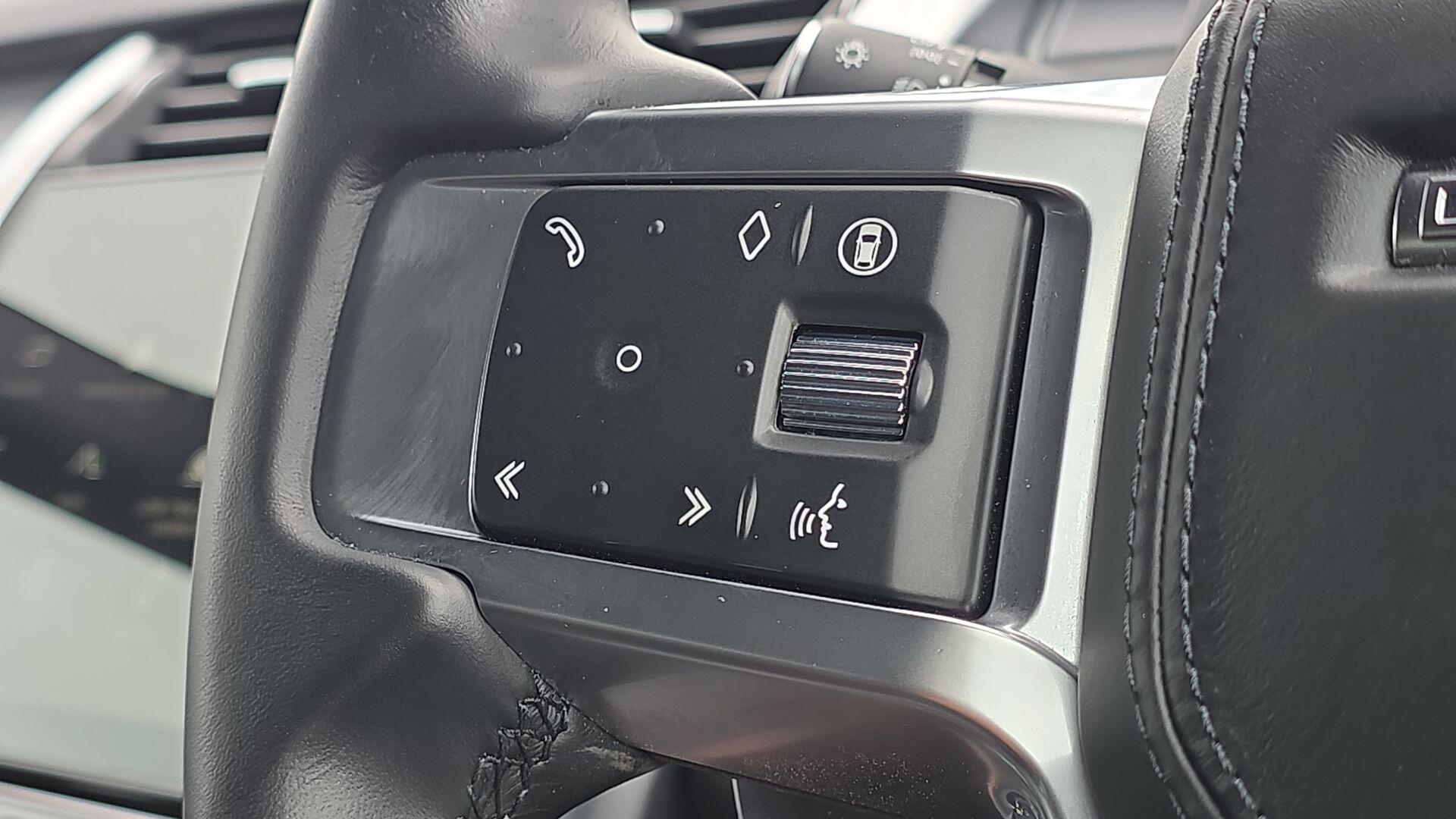 Land Rover Discovery view 29