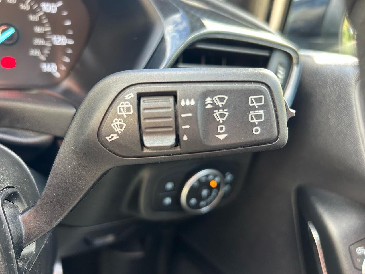 Ford Fiesta view 21