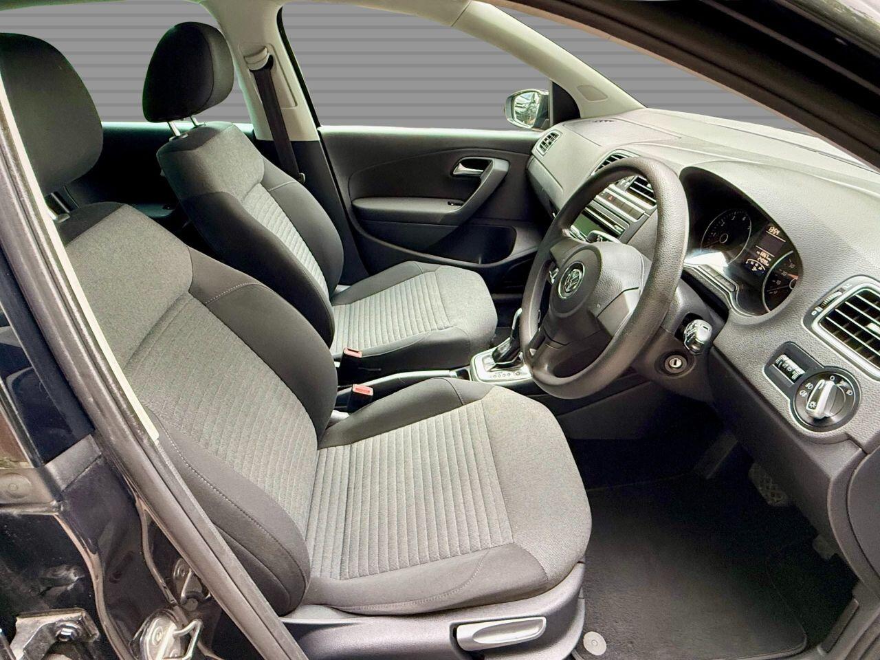 Volkswagen Polo view 14
