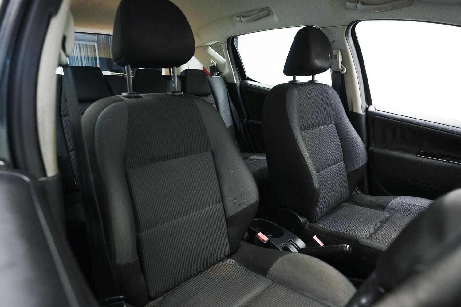 Peugeot 207 SW view 11