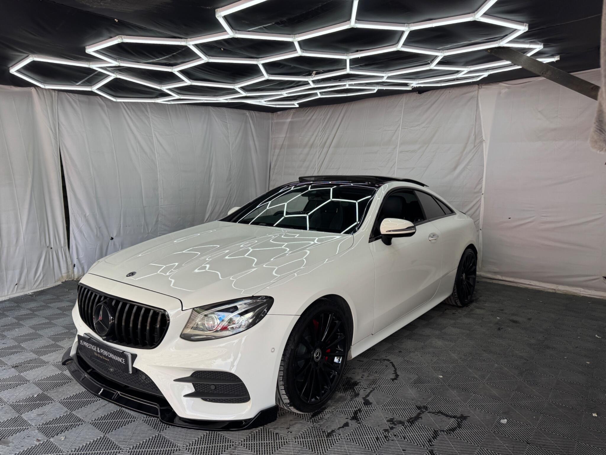 Mercedes-Benz E Class view 3