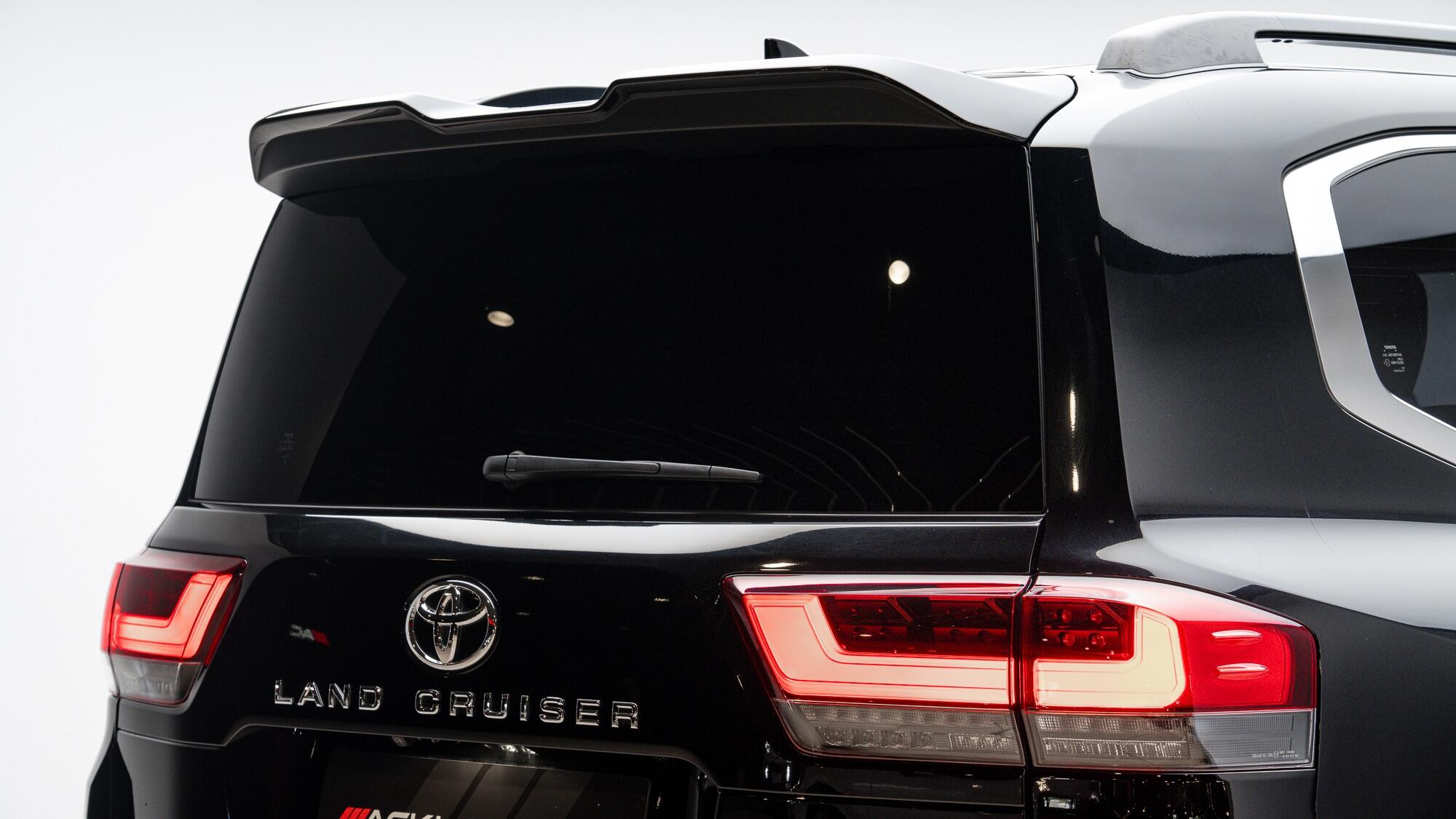 Toyota Land Cruiser view 43